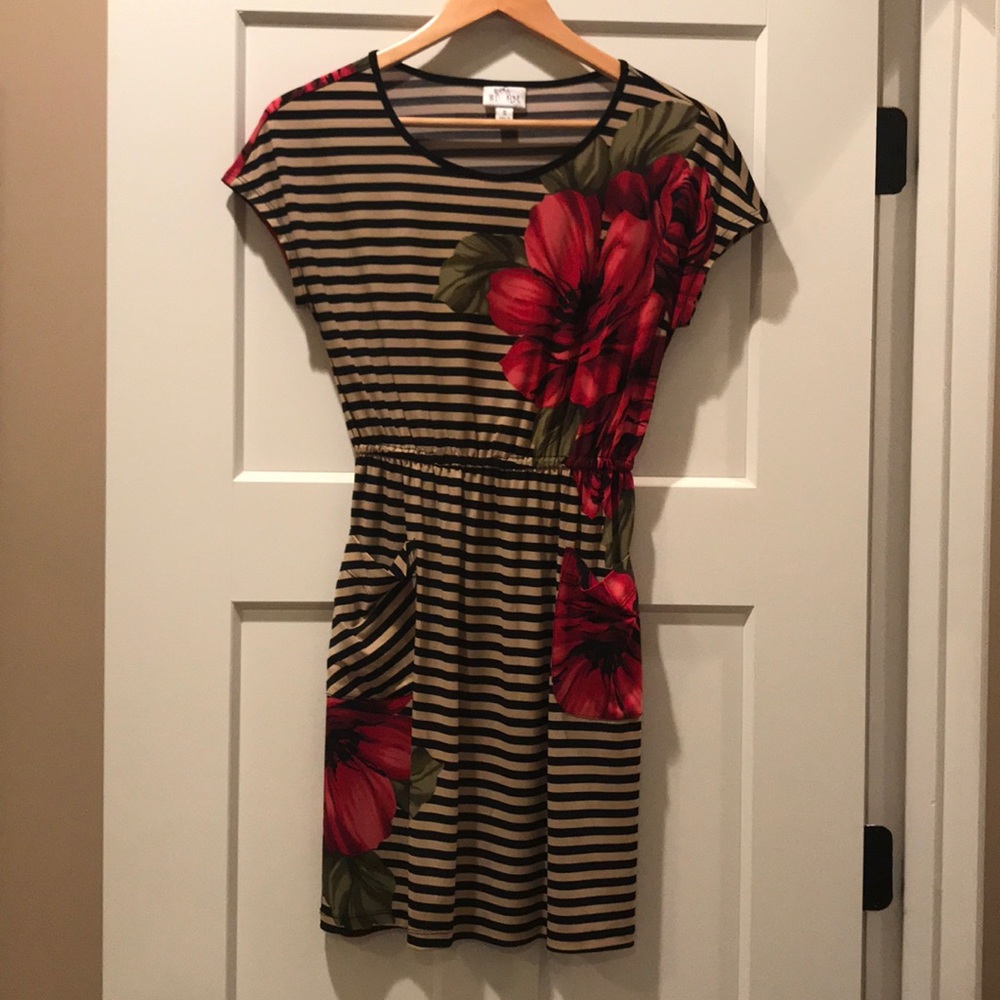 Tunic with pockets 💕 size S